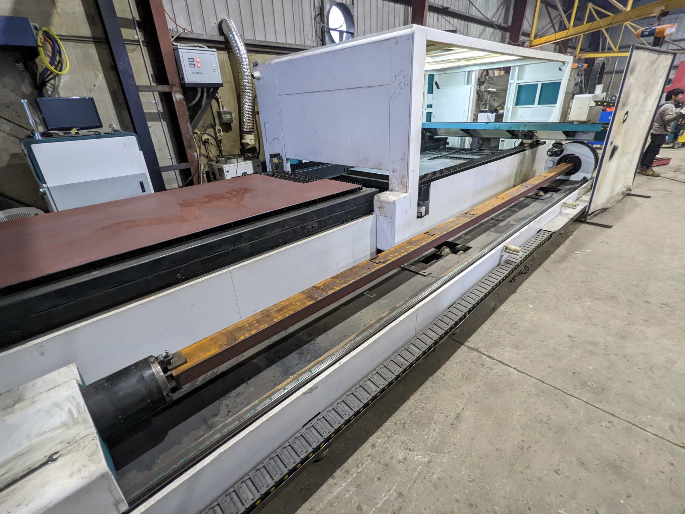 Full workshop view of the commissioned sheet-and-tube fibre laser cutter
